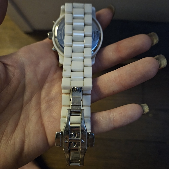 Michael kors watch - Picture 3 of 5